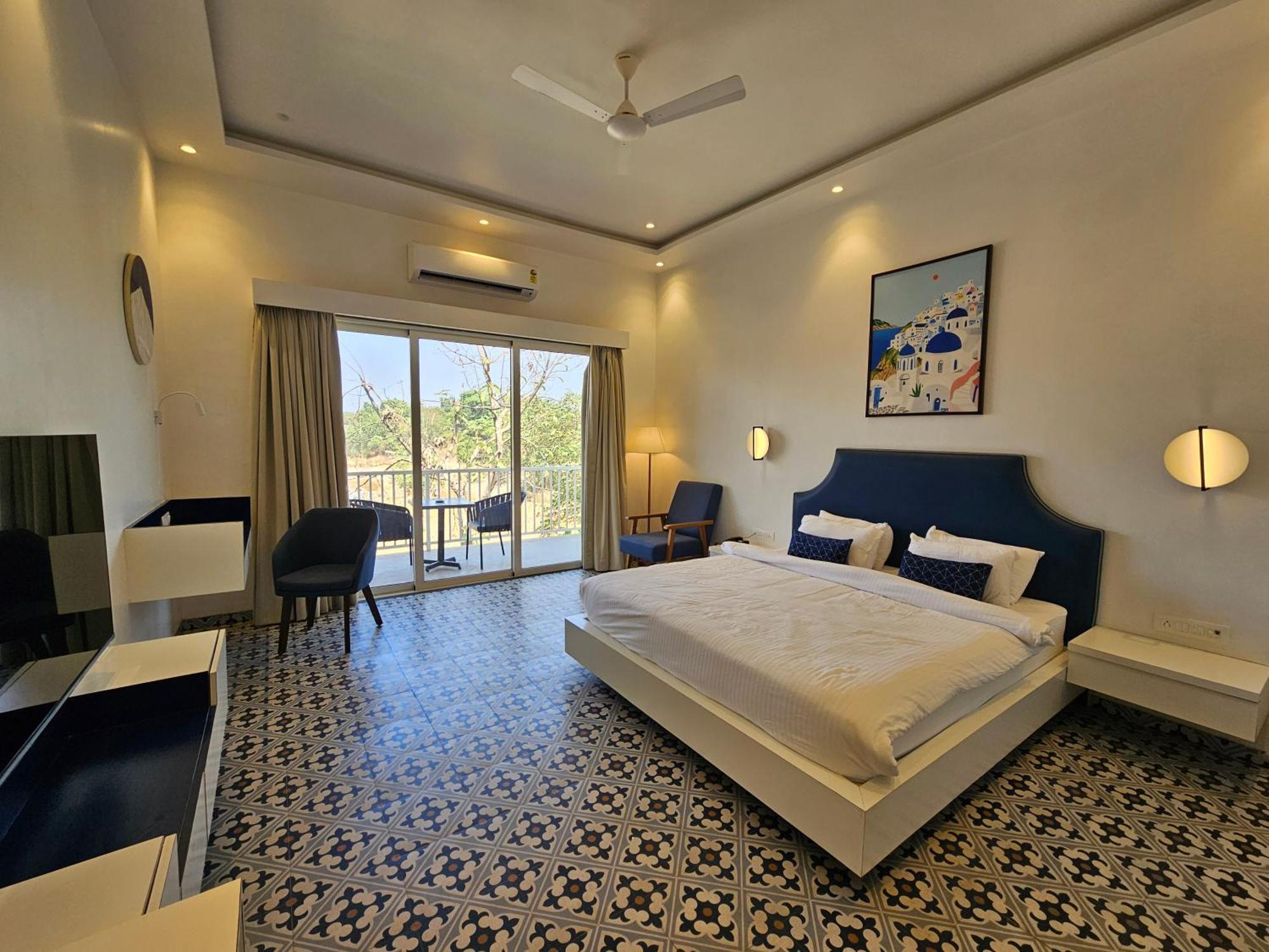 River Estates Luxury Resort & Spa Karjat Exterior foto